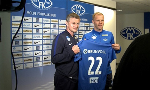 利雅得胜利4-1赛哈特海湾，C罗凌空倒钩破门，菲利克斯传射（利雅得胜利4比1击败赛哈特海湾，C罗倒钩破门，菲利克斯一传一射）