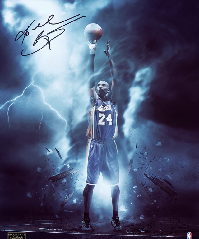 惊险一幕，马竞女足球员梅迪纳头部被膝盖撞到后失去意识（马竞女足惊魂一刻：梅迪纳头部遭膝撞后一度失去意识）