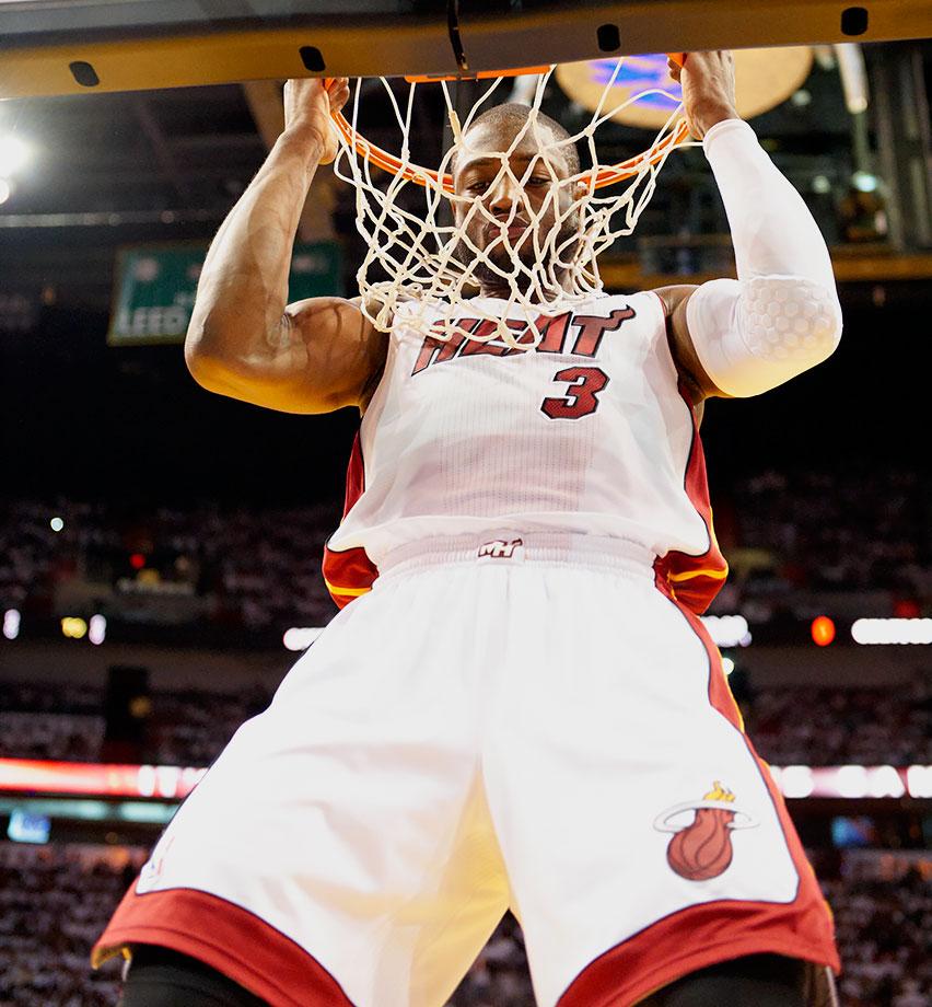 来看中国女足的比赛遇到了前男足主教练扬科维奇（在中国女足赛场偶遇前男足主教练扬科维奇）