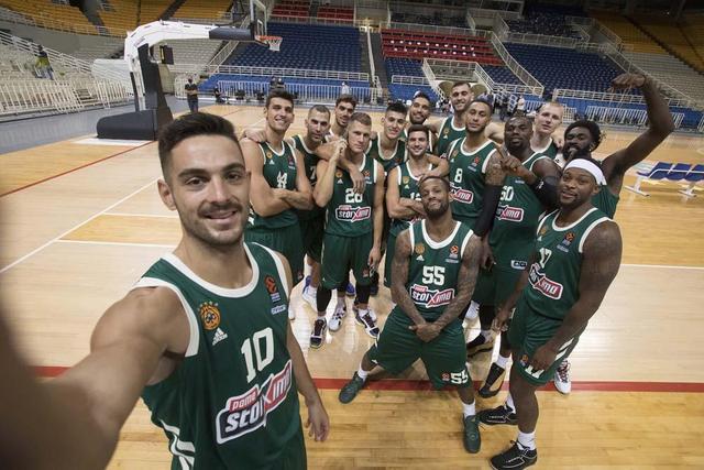 曼联队史最高薪11人阵容：C罗领衔，博格巴和拉什福德入选（曼联史上最高薪11人阵容：C罗领衔，博格巴、拉什福德在列）