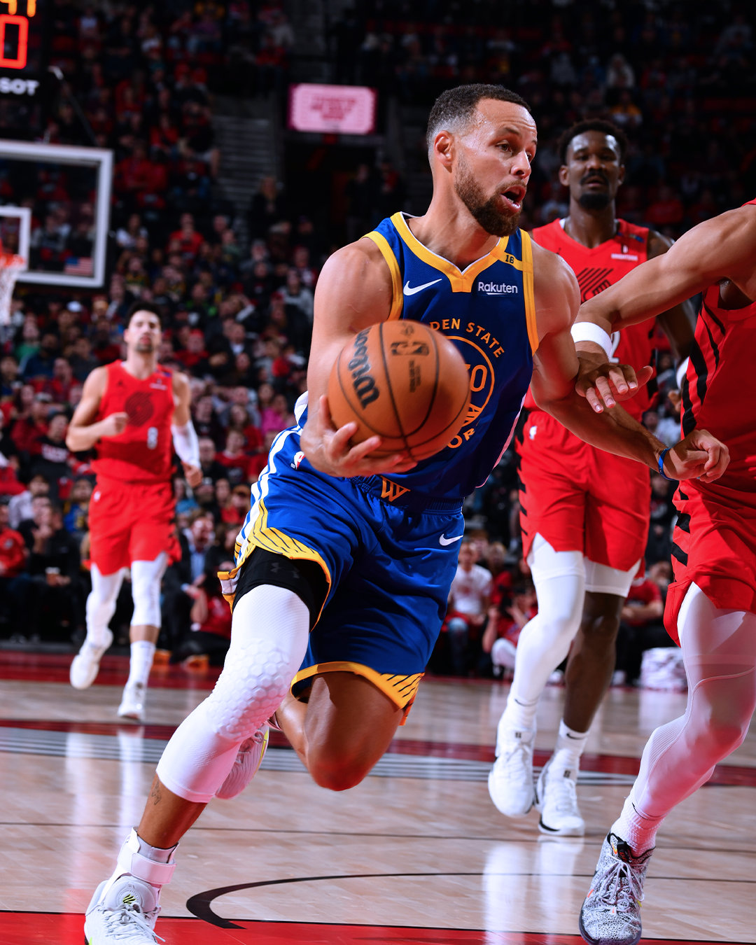 【壁纸】——佩德里 的舌头（佩德里吐舌瞬间壁纸）