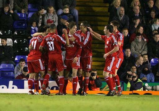 欧冠本周最佳球员候选：马杜埃凯、孔德、德凯特拉雷、格洛赫（欧冠本周最佳四人入围：马杜埃凯、孔德、德凯特拉雷、格洛赫）