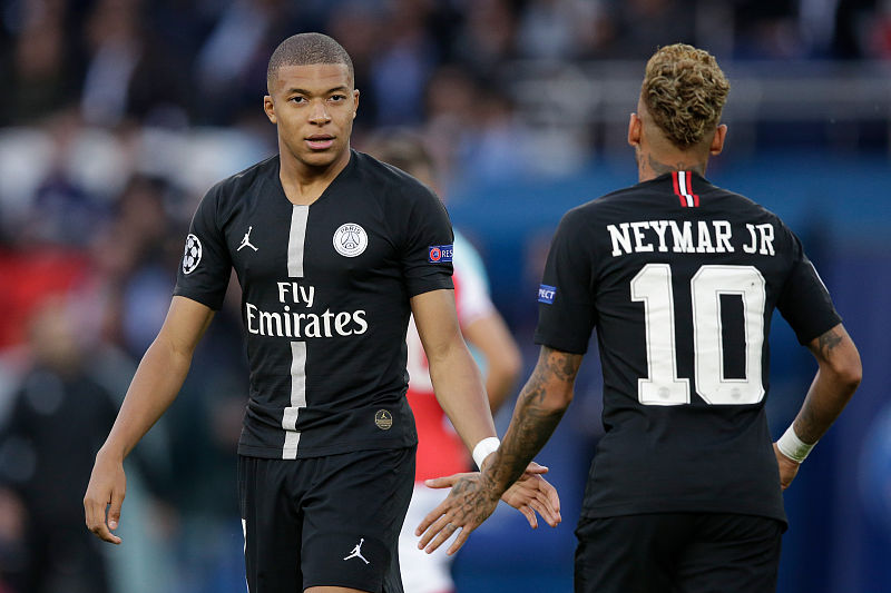 邮报：消息人士怀疑利物浦不再报价是怂了，并在吊着伊萨克